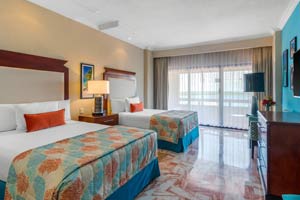 Classic Deluxe Room with Double Beds at Wyndham Grand Cancun & Villas Resort
