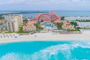 Wyndham Grand Cancun Resort and Villas All Inclusive