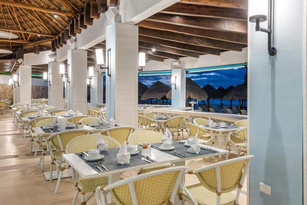 Restaurants & Bars - Wyndham Grand Cancun Resort and Villas All Inclusive